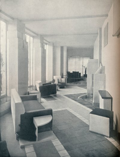 Widok Sali Słonecznej w świetle dziennym, z trzema oknami i kolumnami, 1930 autorstwa Unbekannt