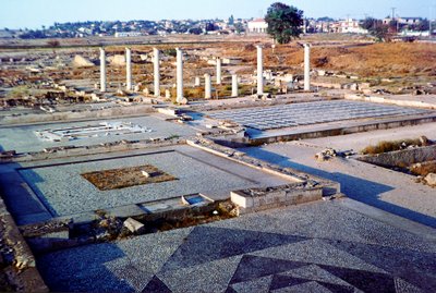 Widok na pozostałości archeologiczne w Pella w Macedonii Środkowej. autorstwa Unbekannt