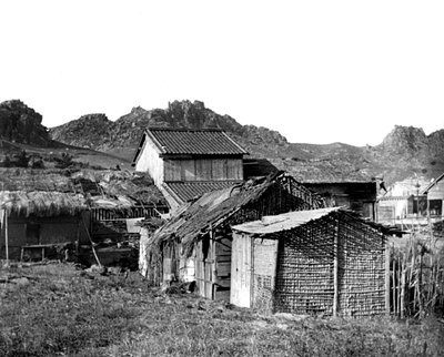 Wiejskie chaty w Korei, 1900 autorstwa Unbekannt