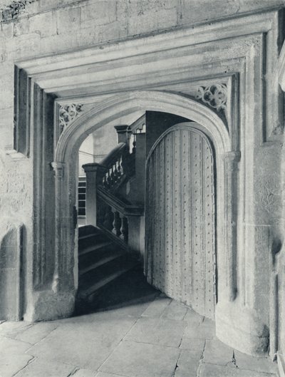 Waynfletes North Door, z XVII-wiecznymi schodami do liceum i antechapel, 1926 autorstwa Unbekannt