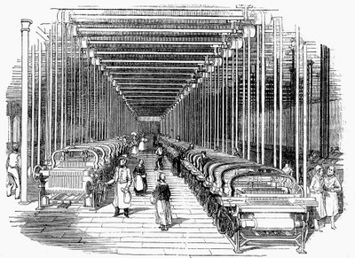 Tkalnia wyposażona w rzędy krosien mechanicznych napędzanych pasem i wałami, c1840 autorstwa Unbekannt