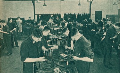Warsztat mechaników operatorów bezprzewodowych, 1940 autorstwa Unbekannt