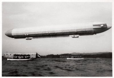 Zeppelin LZ3 w powietrzu, Niemcy, c1906-1908 1933 autorstwa Unbekannt