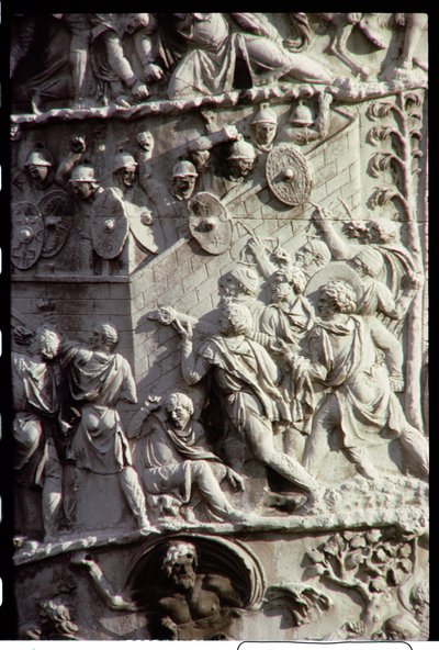 Kolumna Trajansa, zbudowana dla uczczenia zwycięstwa nad Dakami, prawdopodobnie zaprojektowana przez Apollodora z Damaszku, 113 AD (szczegół) autorstwa Unbekannt Unbekannt