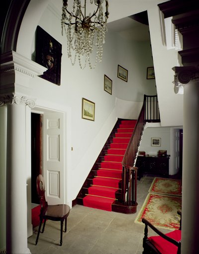 Widok holu i klatki schodowej Belle Isle House, jezioro Windermere, zbudowanego w latach 1774-c.1781 autorstwa Unbekannt Unbekannt