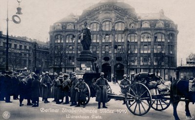 Bitwy uliczne w Berlinie, marzec 1919 r. autorstwa Unbekannter Künstler
