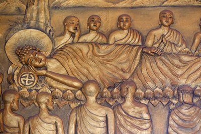 Chua Thiep Długa buddyjska pagoda. Leżący Budda. Po 45 latach nauczania Dharmy Budda przeszedł w Parinirwanę. Statua. Thay Ninh. Wietnam autorstwa Unbekannt