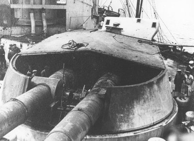 Uszkodzenie wieży Q, HMS Lion, Jutlandia autorstwa Unbekannt