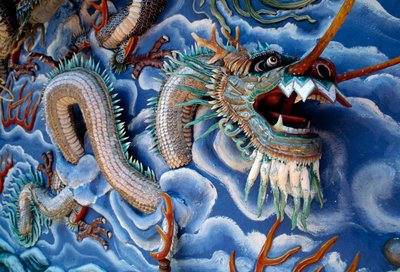 Dragons, Haw Par Villa (Tiger Balm Garden), park rozrywki oparty na chińskiej mitologii i legendach, Singapur, Republika Singapuru autorstwa Benjamin Baud