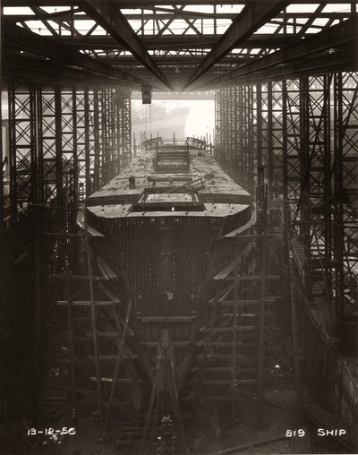 Suwnica bramowa w eksploatacji nad statkiem towarowym „Northbank” w stoczni William Doxford & Sons, Sunderland autorstwa Unbekannter Künstler