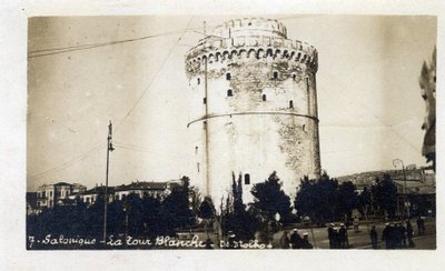 Grecja, Saloniki (lub Saloniki): widok Białej Wieży – pocztówka 1914-1918 autorstwa William M. Timlin