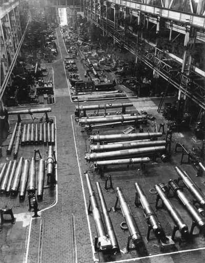 Wewnątrz sklepu 5, Elswick Works, Newcastle upon Tyne autorstwa Unbekannter Künstler