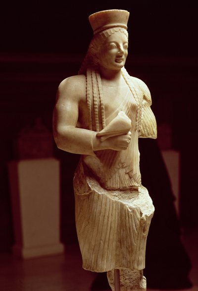 Figura Kore młodej Atenki trzymającej ofiarę ptaka, Grek, ok. 540-530 p.n.e. (pigment do marmuru i polichromii) autorstwa Unbekannt