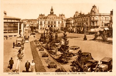Pocztówka/Esplanada Ratusza/Vichy/Allier/Owernia/Francja autorstwa William M. Timlin
