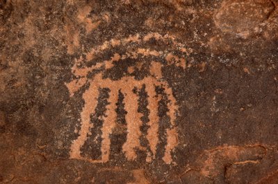 Sztuka naskalna, Prehistoria: Grawerowanie antylopy Oryx w masywie Uweinat w Egipcie. (Okres od 8000 do 3000 lat pne). Fotografia autorstwa Unbekannt