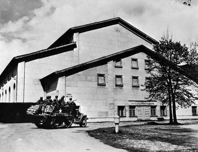 II wojna światowa (1939-1945) - II wojna światowa (II lub II wojna światowa): Ober Ammergau (Niemcy) 29 kwietnia autorstwa Unbekannt