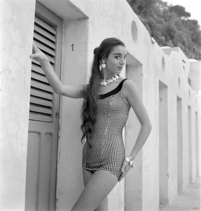 AKTORKA I MODELKA ELSA MARTINELLI - 1954 autorstwa Unbekannt