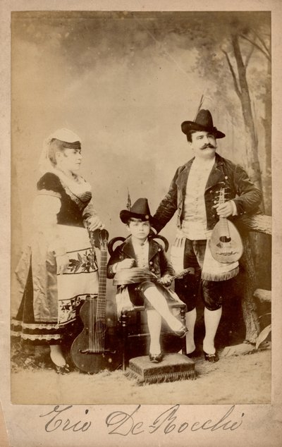 Bocchi Trio, Lombardia, ok. 1880 r. (zdjęcie czarno-białe) autorstwa Unbekannter Künstler