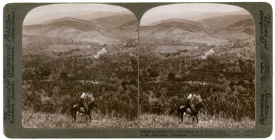 Liban, patrzący na wschód przez górną dolinę Jordanu do góry Hermon, 1900. autorstwa Underwood and Underwood