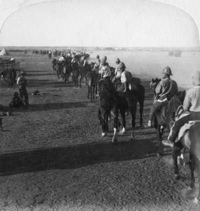 38. bateria w Modder przed wzięciem udziału w natarciu Robertsa, RPA, wojna burska, 1900. autorstwa Underwood and Underwood