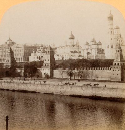 Kreml, Moskwa, Rosja - Tam leżą nasi starożytni śpiący carowie, 1898. autorstwa Underwood and Underwood