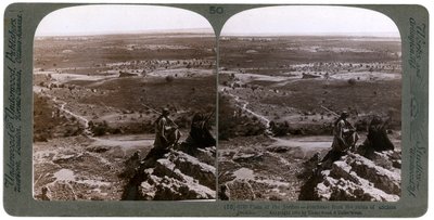 Równina rzeki Jordan widziana z ruin starożytnego Jerycha, Palestyna, 1903. autorstwa Underwood and Underwood