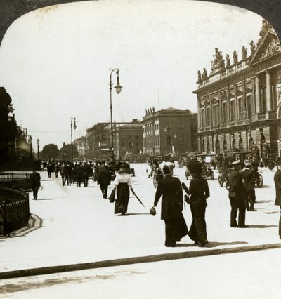 Unter den Linden, Berlin, Niemcy. autorstwa Underwood and Underwood