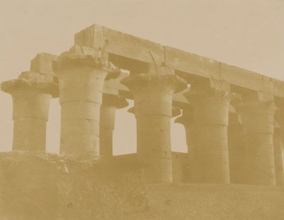 Colonnade, Luxor autorstwa Unidentified