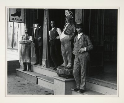 W Bootshop, Kolumbia, Kalifornia autorstwa Unknown