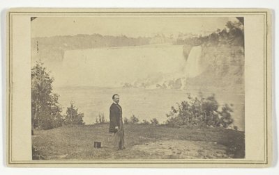 Bez tytułu (Mężczyzna nad wodospadem Niagara) autorstwa Unknown