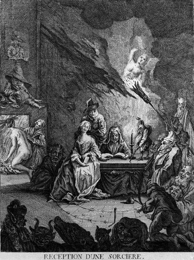 Dziewczyna zostaje przyjęta przez wiedźmę w otoczeniu potwornych stworzeń (na ceremonii inicjacji?). Rycina z XVII wieku autorstwa Unknown artist