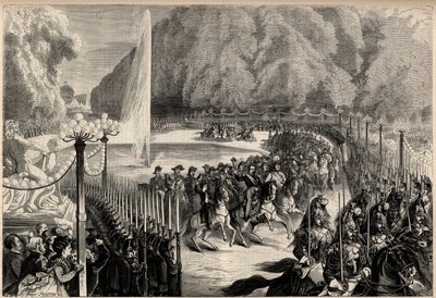 Wielkie czasopismo z 14 sierpnia: Cesarz Napoleon III (1808-1873), a za nim jego sztab przemierza Ogrody Tuileries w Paryżu. Jego syn, książę cesarski Eugeniusz Ludwik Józef (1856-1879), stoi po jego prawej stronie. Grawer w „Prześwietnym Wszechświecie” autorstwa Unknown artist