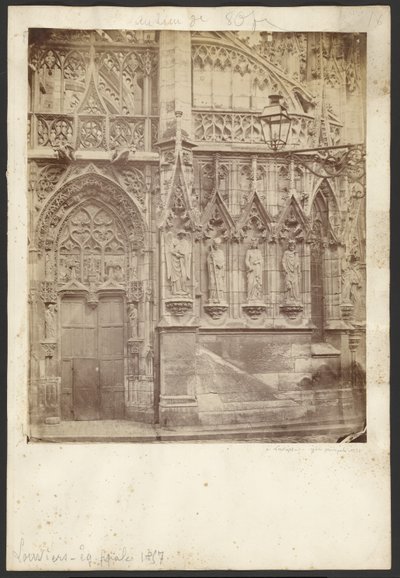 [Kościół Notre-Dame de Louviers]. autorstwa Unknown artist