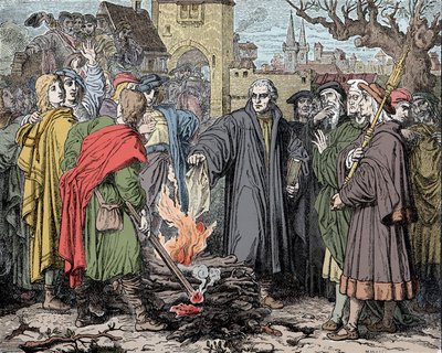 Marcin Luter (1483-1546) z Wittenbergi pali bańkę ekskomuniki dokonanej przez papieża Leona X autorstwa Unknown artist