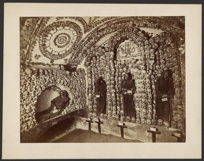 [Ossuarium w kościele kapucynów w Rzymie]. autorstwa Unknown artist