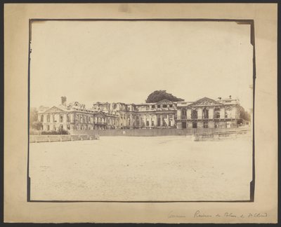 [Ruiny zamku Saint-Cloud] autorstwa Unknown artist