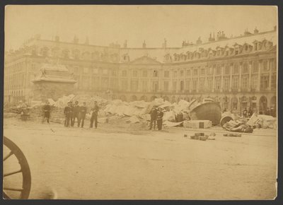 [Kolumna Vendome w ruinie]. autorstwa Unknown artist