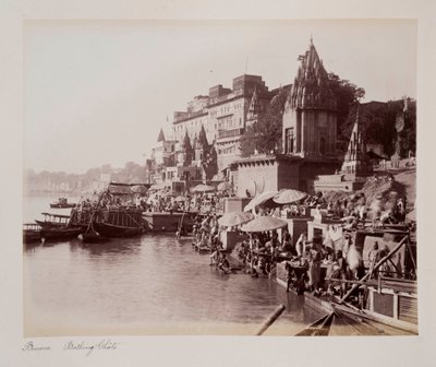 Ghaty kąpielowe Benares, ok. 1885 (zdjęcie w sepii) autorstwa Unknown photographer