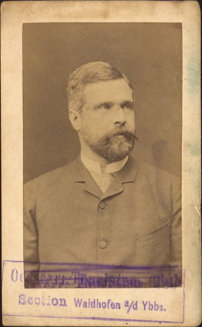 Identyfikator dla Austriackiego Klubu Turystycznego autorstwa Unknown photographer