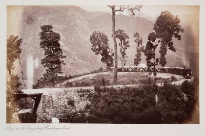 Pętla na linii Himalajów Darjeeling, ok. 1885 (zdjęcie w sepii) autorstwa Unknown photographer