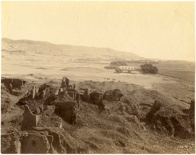 Panoramiczny widok na Dolinę Królów, Egipt autorstwa Unknown photographer