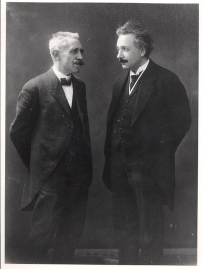Paula Langevina i Alberta Einsteina autorstwa Unknown photographer