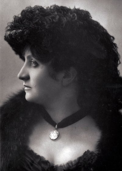 Portret Pauline Patry (Jeanne Cecile Pesty) (1856-?) Francuska aktorka końca XIX wieku autorstwa Unknown photographer