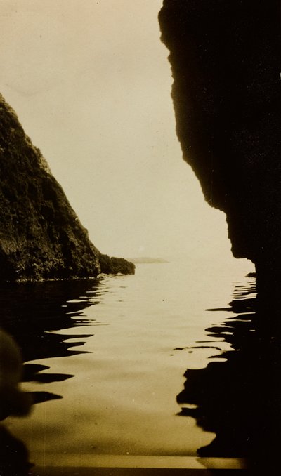 Jaskinia Azzurra w Porto Ercole autorstwa Unknown photographer