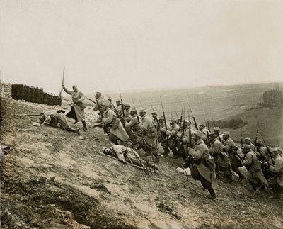 Wojna 14-18 (1914-1918) - Propaganda - Fotograficzna płyta stereoskopowa LSU (L.S.U. La Stereoscopie Universelle) wydana w 1914 r.: zdjęcie wielkiej ostrogi Notre-Dame de Lorette (gmina Ablain-Saint-Nazaire - Ablain Saint Nazaire, Pas-de-Calais) autorstwa Unknown photographer