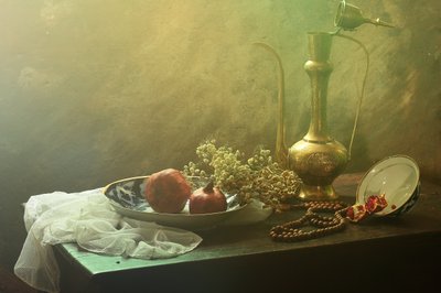 Martwa natura z orientalnym granatem autorstwa UstinaGreen