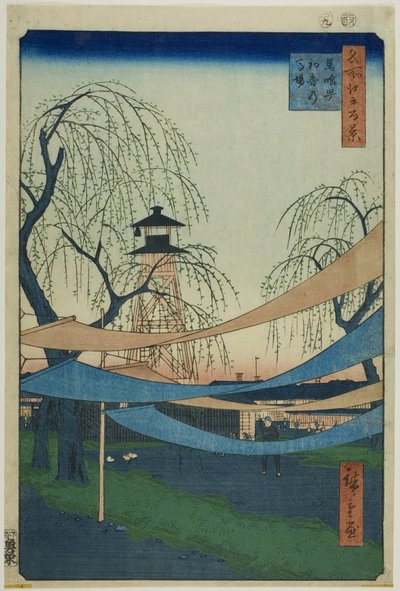 Tereny jeździeckie Hatsune w Bakuro-cho (Bakuro-cho Hatsune no Baba), z serii "Sto słynnych widoków Edo (Meisho Edo hyakkei)". autorstwa Utagawa Hiroshige
