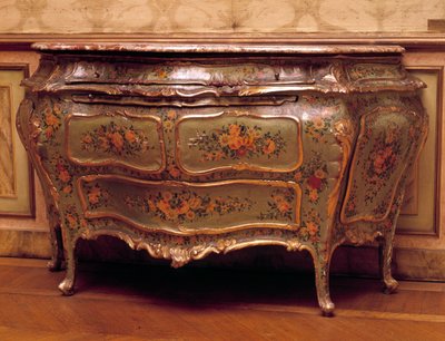 Meble: komoda lakierowana i malowana z XVIII wieku. Manufaktura Wenecji. Muzeum Sztuki Dekoracyjnej, Paryż autorstwa Venetian School