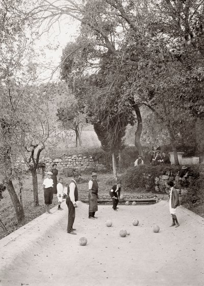 Gra w bocce (zdjęcie czarno-białe) autorstwa Vittorio Alinari