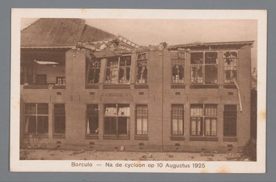 Borculo – Po cyklonie 10 sierpnia 1925 r. autorstwa Weenenk and Snel